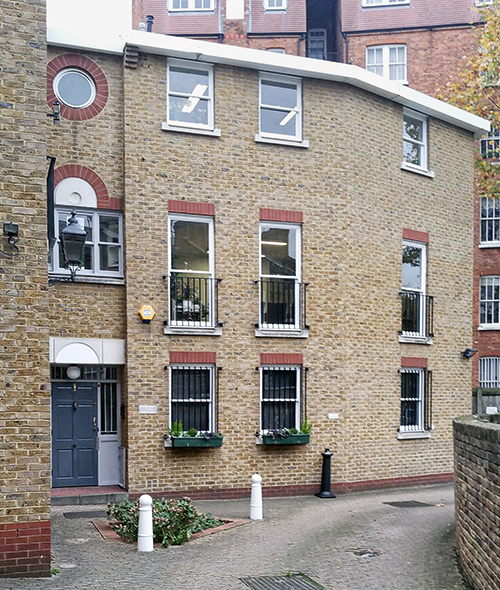 Budynek Towarzystwa Badań Parapsychicznych w Londynie. Fot. archiwum Z. Weaver
