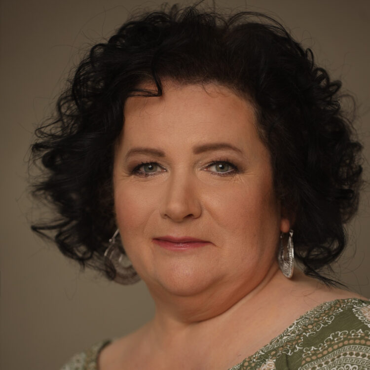 SNY – czego możemy się z nich dowiedzieć? Spotkanie autorskie z Adą Edelman