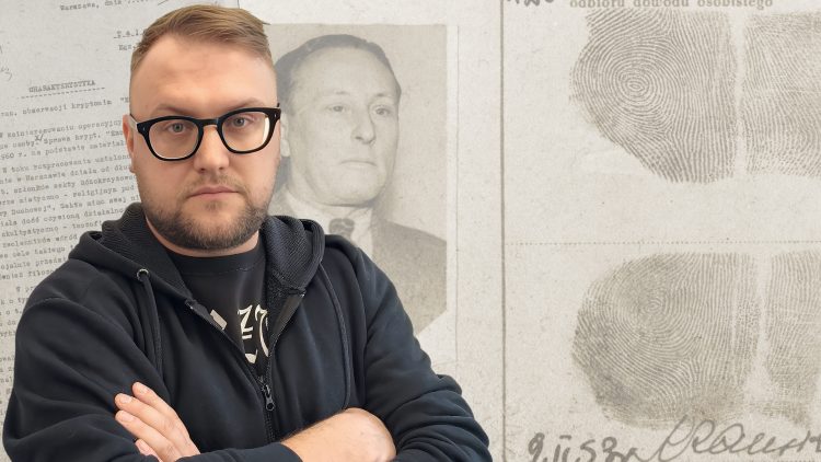 Kosmici, różdżkarze i bezpieka